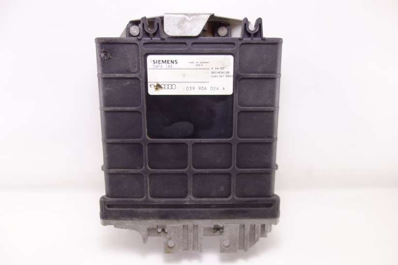 Centralita del motor Audi A6 S6 039906024A 039 906 024 A Siemens 5WP4144 5WP4 144 - foto 1