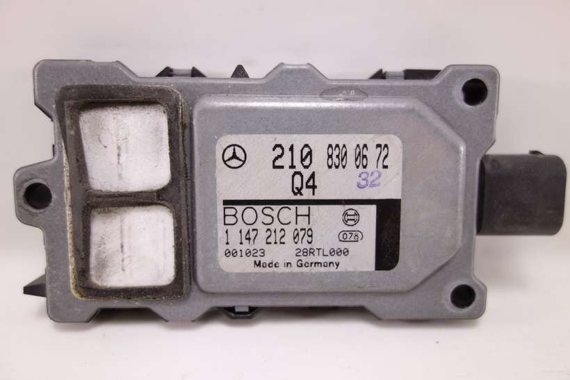 Sensor de temperatura Mercedes-Benz W210 W202 2108300672Q4 210 830 06 72 Q4 Bosch 1147212079 1 147 212 079 - foto 1