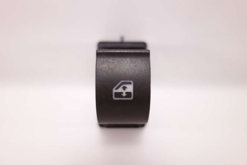Interruptor de elevalunas Fiat Stilo B569 - foto 1