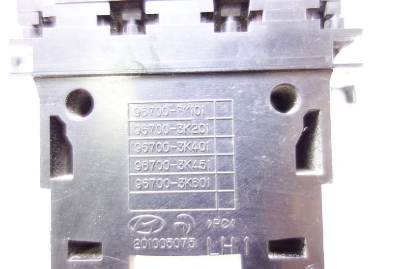 Interruptor INTERRUPTOR DE CONTROL REMOTO Hyundai Sonata 967003K101 96700-3K101 967003K201 96700-3K201 967003K451 96700-3K451 967003K601 96700-3K601 201005075LH 201005075 LH - foto 2