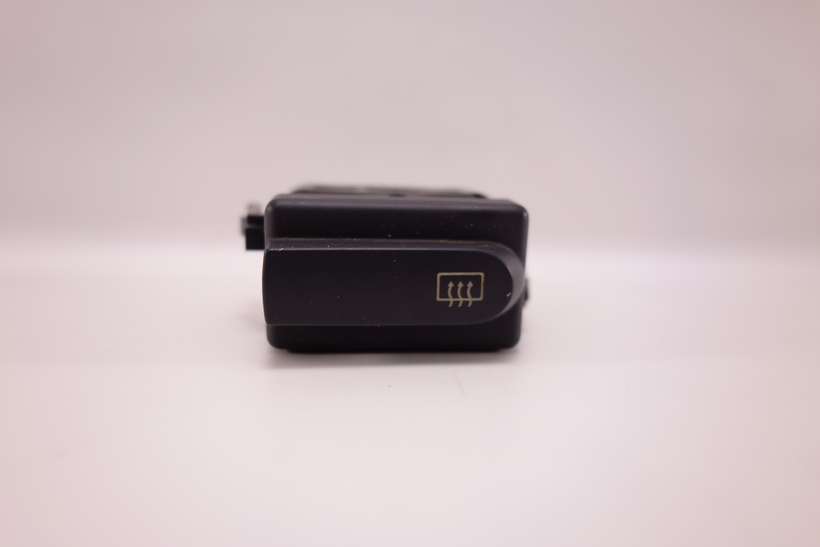 Interruptor de elevalunas Renault Clio 2648803 26488 03 060037A 331606H 3316 06H - foto 1