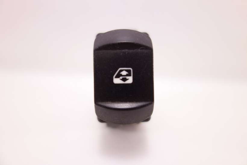 Interruptor de elevalunas Renault Clio 2808202 28082 02 108266B 534702H 5347 02H - foto 1