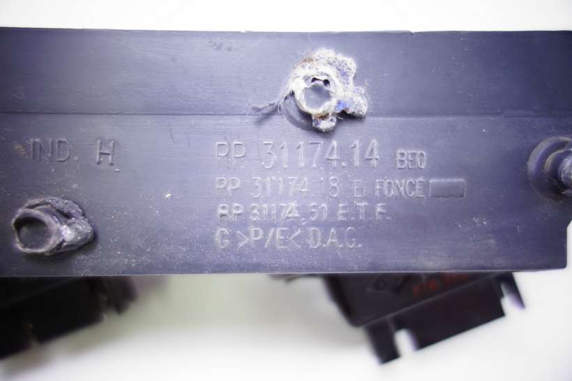 Interruptor de elevalunas Renault Clio 3117414 31174.14 3117418E 31174.18EE 430000K 430 000 K 429998K 429 998 K - foto 3