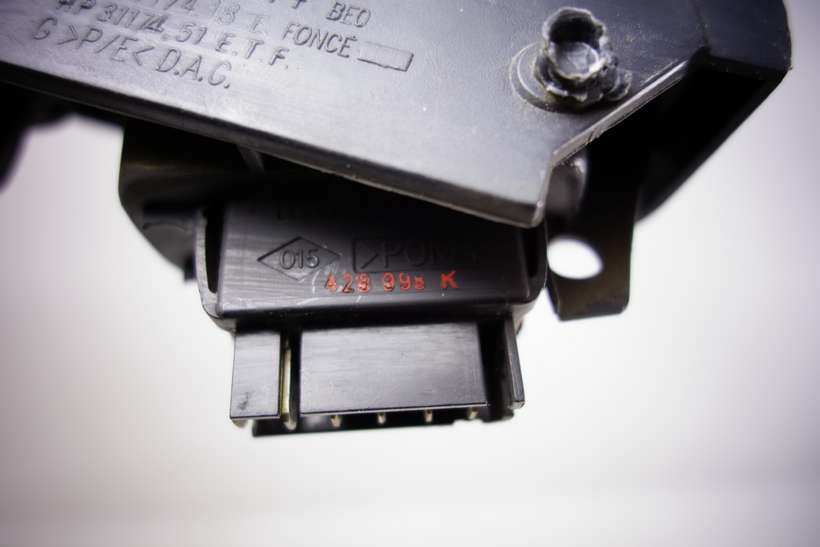 Interruptor de elevalunas Renault Clio 3117414 31174.14 3117418E 31174.18EE 430000K 430 000 K 429998K 429 998 K - foto 4