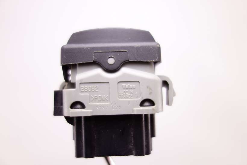 Interruptor de elevalunas Renault Megane Scenic 28082 307799 313702H 3137 02H - foto 2