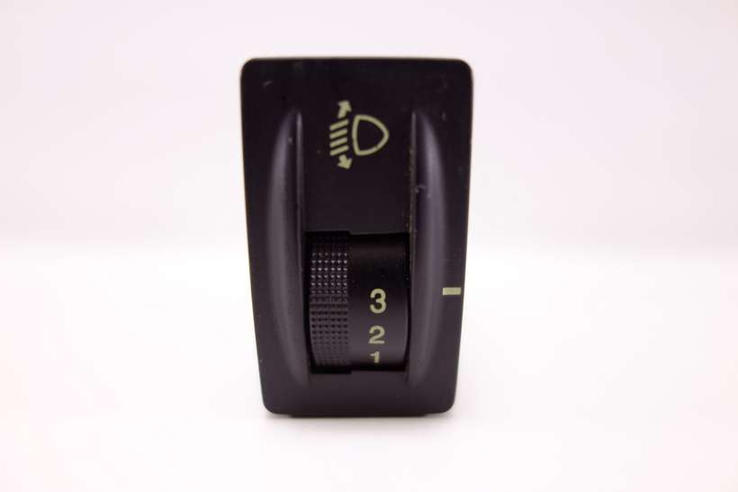 Interruptor de luz Hyundai Sonata 751U00080 211000245 - foto 1