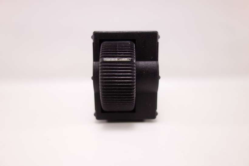 Interruptor de luz Mitsubishi Carisma MR114337 MR114 337 LK04001000 LK 04 0010 00 - foto 1