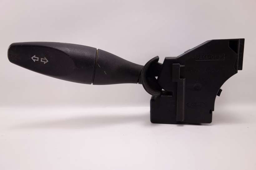 Mando intermitentes Ford Focus Fiesta 1S7T13335AD 1S7T 13335 AD - foto 1