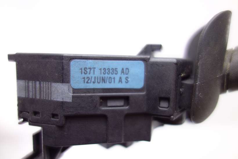 Mando intermitentes Ford Focus Fiesta 1S7T13335AD 1S7T 13335 AD - foto 2