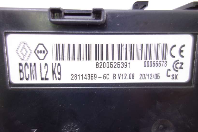 Módulo de confort Renault Clio 8200525391 281143696C 28114369-6C - foto 2