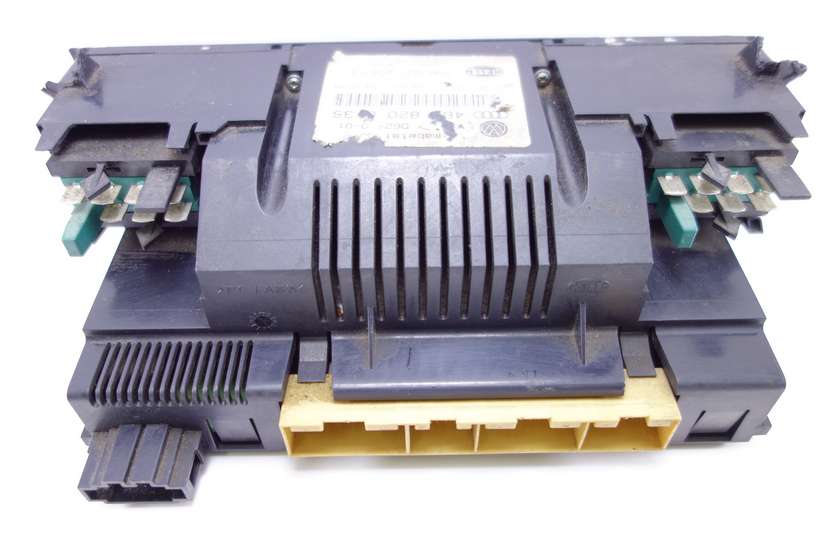 Panel de clima Audi A6 A4 4B0820043S 4B0 820 043S HELLA 5HB00760415 5HB 007 604-15 - foto 2