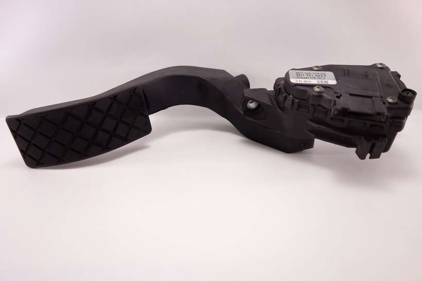 Pedal acelerador Audi A4 8D1721523F 8D1 721 523 F 6PV00837603 6PV 008 376-03 - foto 1