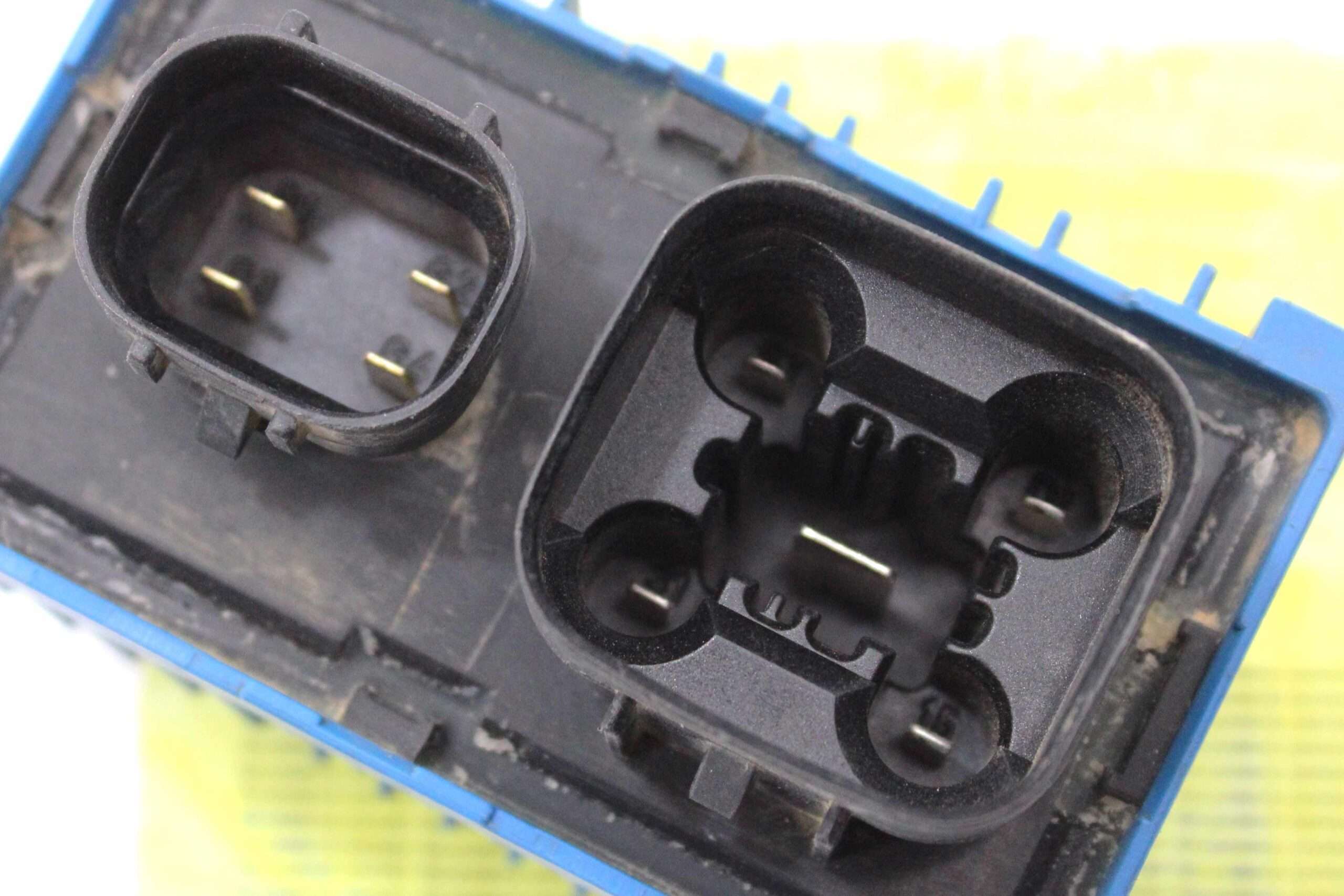 Relé de Precalentamiento Opel Corsa - foto 3