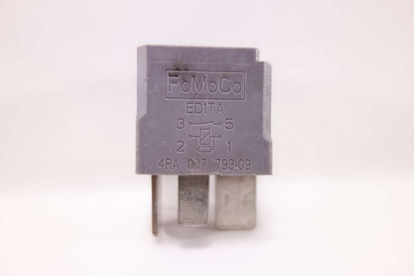 Relé FOMOCO Ford Mondeo 6G9T14B192EA 6G9T14B192-EA 4RA00779309 4RA 007 793-09 - foto 1