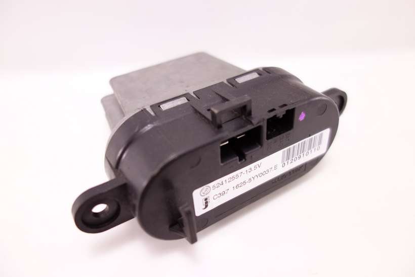 Resistencia Alfa Romeo 52412557135 52412557-13.5V 16255YY0037E 1625-5YY0037.E - foto 1
