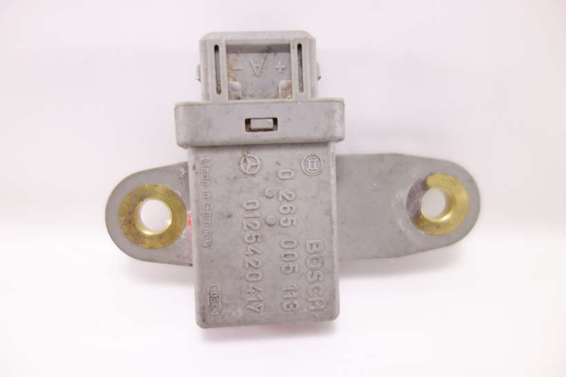 Sensor de aceleración Mercedes W168 W210 0125420417 Bosch 0265005113 0 265 005 113 - foto 1
