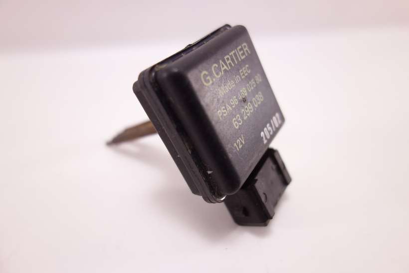 Sensor Nivel Refigerante Peugeot Citroen 9646902580 96 469 025 80 63299038 63 299 038 G.Cartier - foto 1