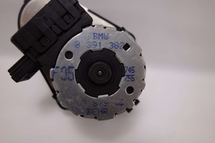 Servomotor de calefaccion BMW E38 8391382 8 391 382 0287908 02 879 08 - foto 2