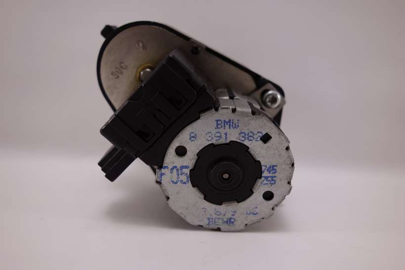 Servomotor de calefaccion BMW E38 8391382 8 391 382 0287908 02 879 08 - foto 1