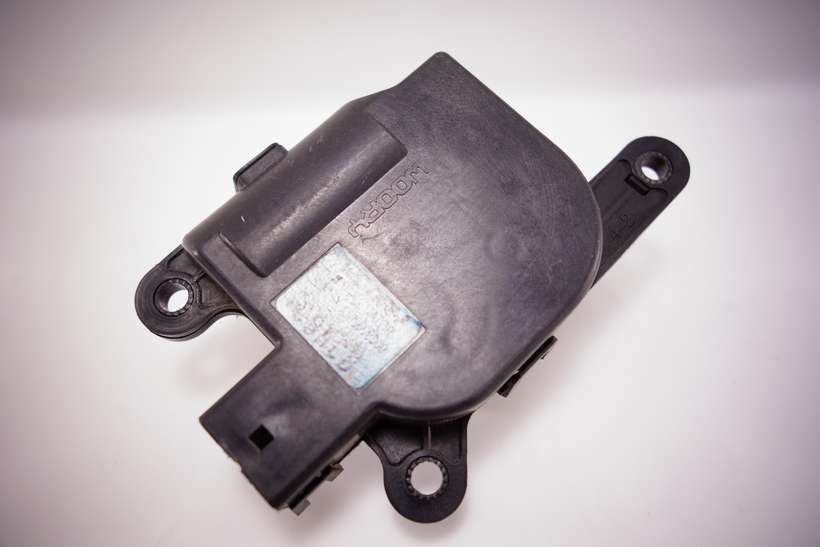 Servomotor de calefaccion Hyundai Azera Sonata AA19600000 HCCD332DC4AA HCC D332-DC4AA - foto 1