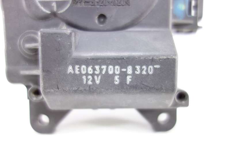Servomotor de calefaccion Mitsubishi Colt AE0637008320 AE063700-8320 - foto 2