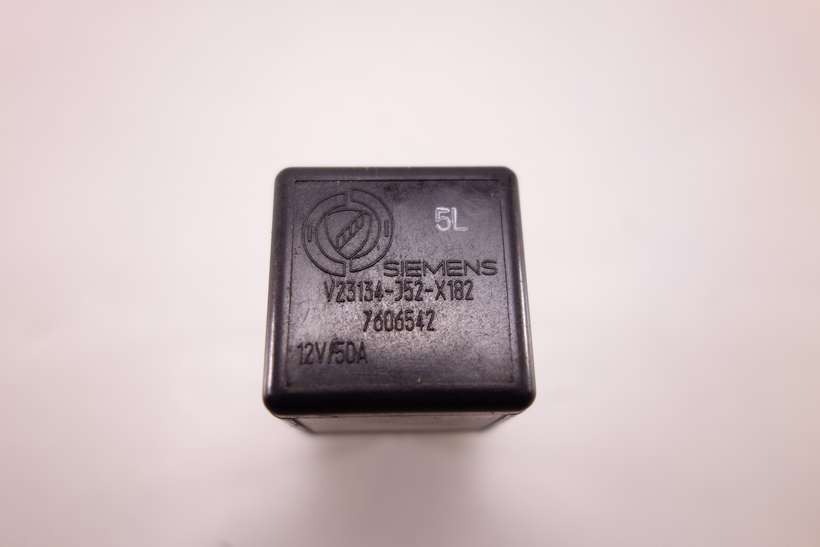 Rele Fiat Lancia 7606542 V23134J52X182 V23134-J52-X182 Siemens - foto 2