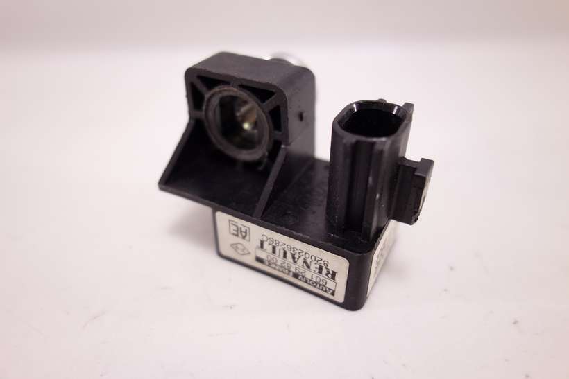 Sensor de airbag Renault Megane 8200236286C 601298200 601 29 82 00 AE - foto 1