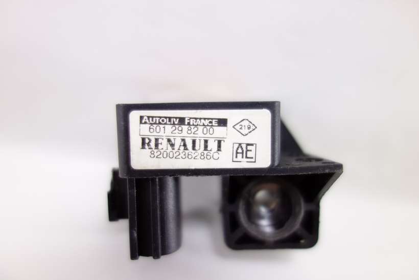 Sensor de airbag Renault Megane 8200236286C 601298200 601 29 82 00 AE - foto 2
