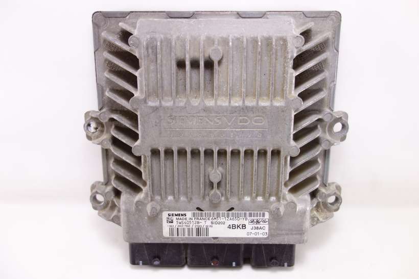 Centralita del motor Ford Focus 6M5112A650YB 6M51-12A650-YB Siemens 5WS40512BT 5WS40512B-T - foto 1