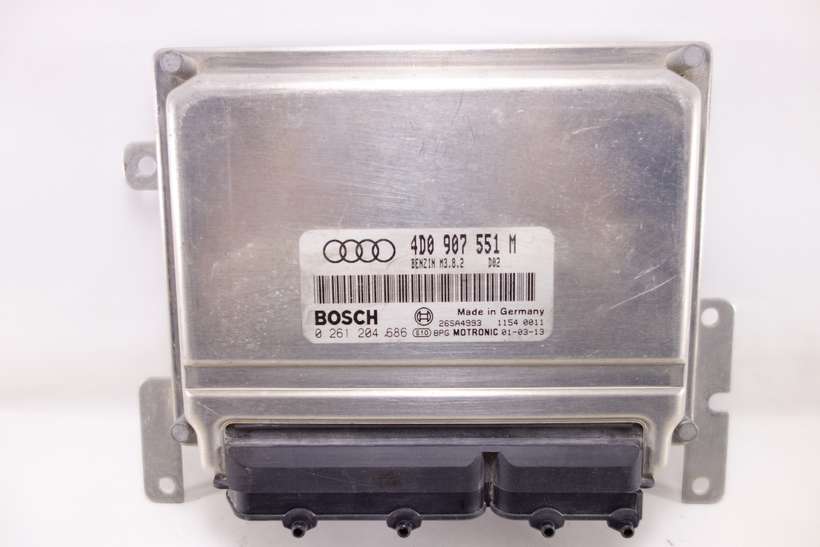 Centralita del motor Audi A8 4D0907551M 4D0 907 551 M Bosch 0261204686 0 261 204 686 - foto 1