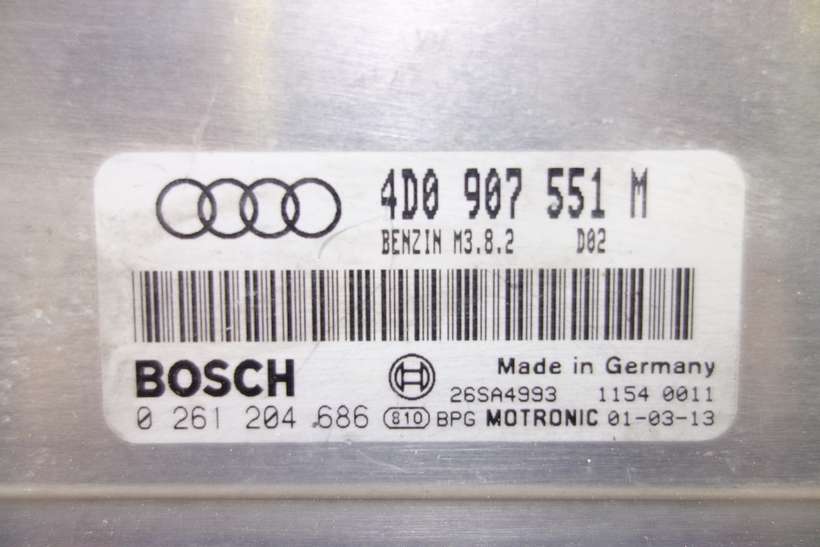 Centralita del motor Audi A8 4D0907551M 4D0 907 551 M Bosch 0261204686 0 261 204 686 - foto 2