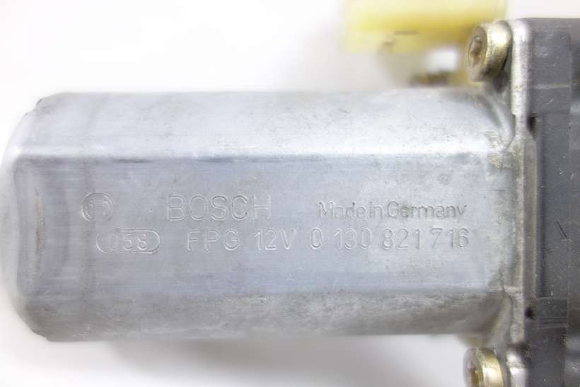 Motor de elevalunas BMW E46 676283620630 67 62 8 362 063 0 Bosch 0130821716 0 130 821 716 119142XXX 119 142-XXX - foto 2