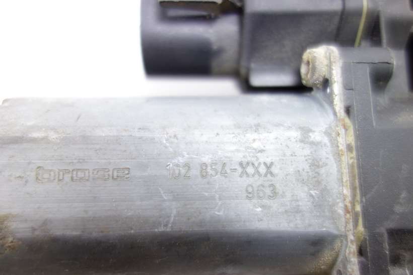 Motor de elevalunas Audi A6 Bosch 0130821774 0 130 821 774 102854XXX 102 854-XXX - foto 3