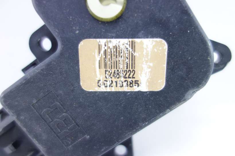 Servomotor de calefaccion Renault Laguna 52485222 G0210385A - foto 2