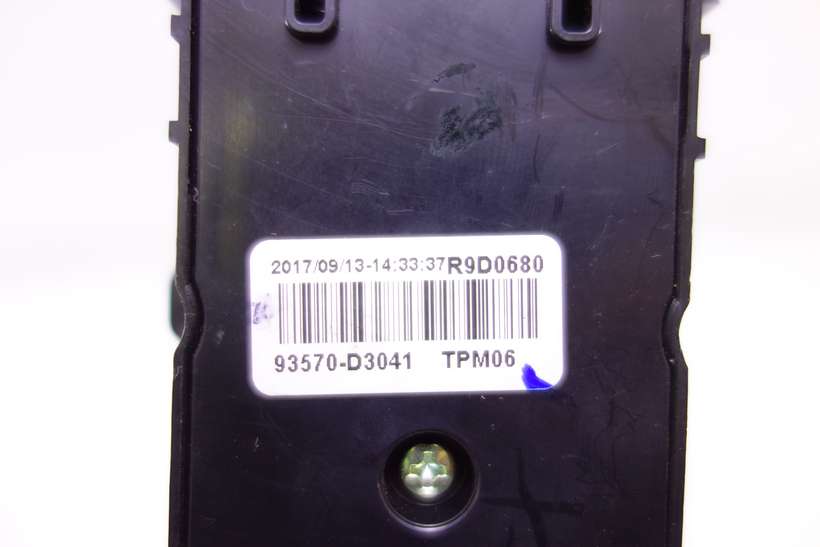 Interruptor de elevalunas Hyundai Tucson 3C14901310 3C1490-1310 93570D3041 93570-D3041 - foto 3