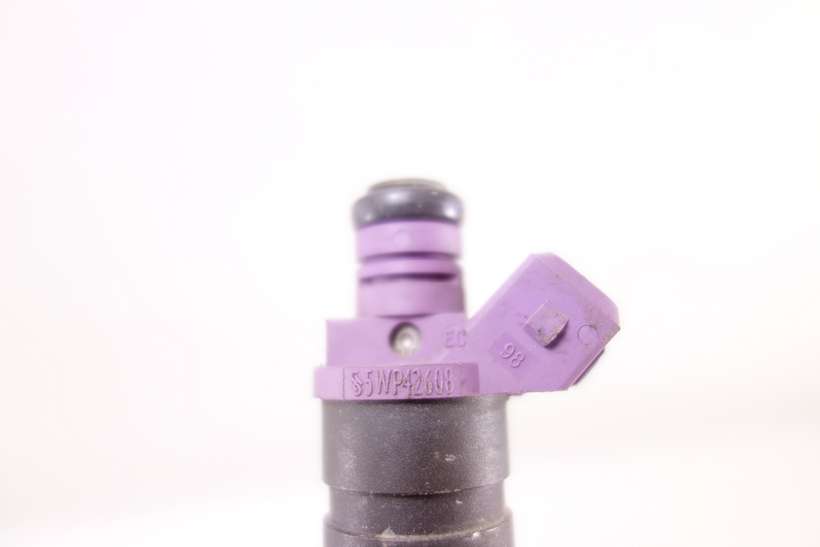 Inyector de combustible VW Lupo 047906031B Siemens 5WP42608 - foto 2