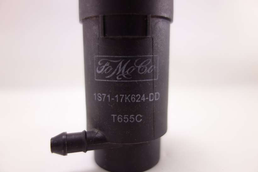 Bomba de agua Volvo S40 S60 S80 1S7117K624DD 1S71-17K624-DD Fomoco - foto 2