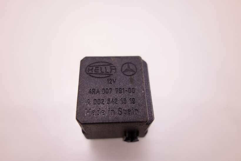 Rele Mercedes Smart Hella A0025421319 A 002 542 13 19 4RA00779100 4RA 007 791-00 - foto 2