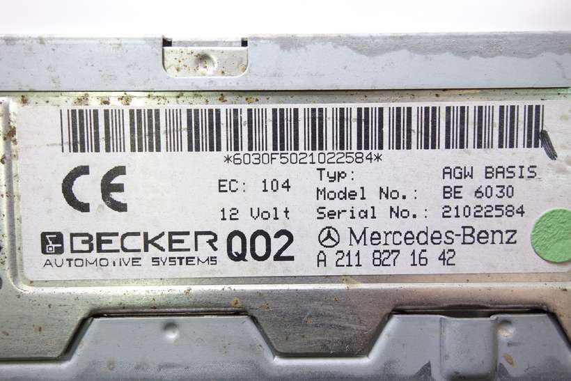 Radio display Mercedes W211 A2118271642 A 211 827 16 42 21022584 - foto 2
