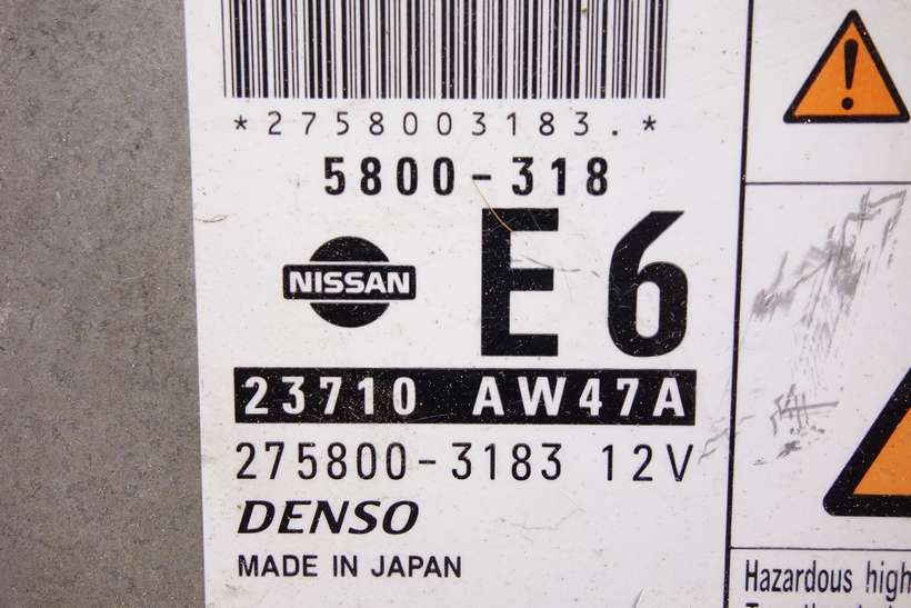 Centralita del motor Nissan Primera 23710AW47A 23710 AW47A 2758003183 275800-3183 Denso - foto 2