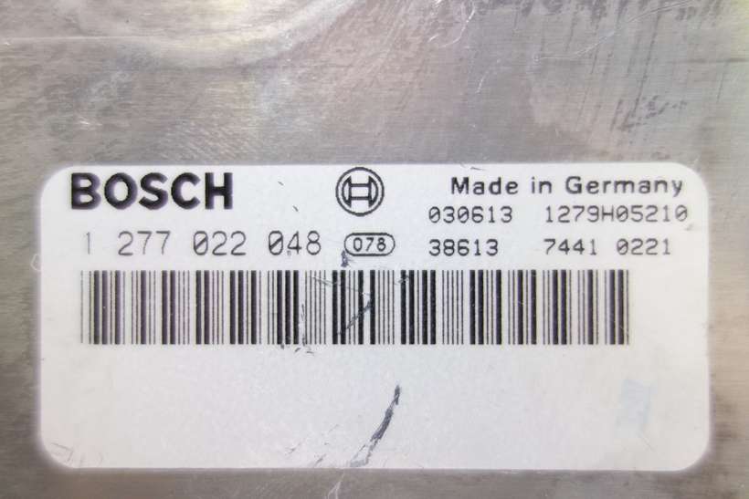 Centralita del motor Bmw E60 E61 E63 Bosch 1277022048 1 277 022 048 1279H052210 - foto 2