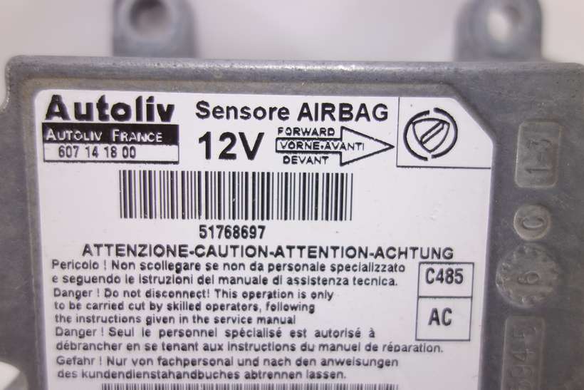 Centralita de airbag Fiat Doblo 607141800 607 14 18 00 51768697 AC - foto 2