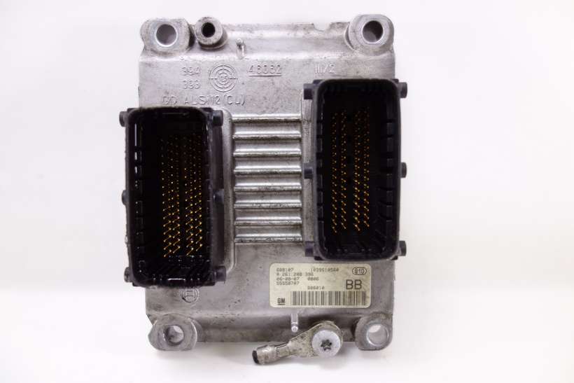 Centralita del motor Opel Astra 55558787 Bosch 0261208396 0 261 208 396 1039S10560 BB - foto 1