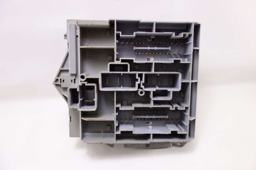 Caja de fusibles Lancia Ypsilon 51724649 - foto 2