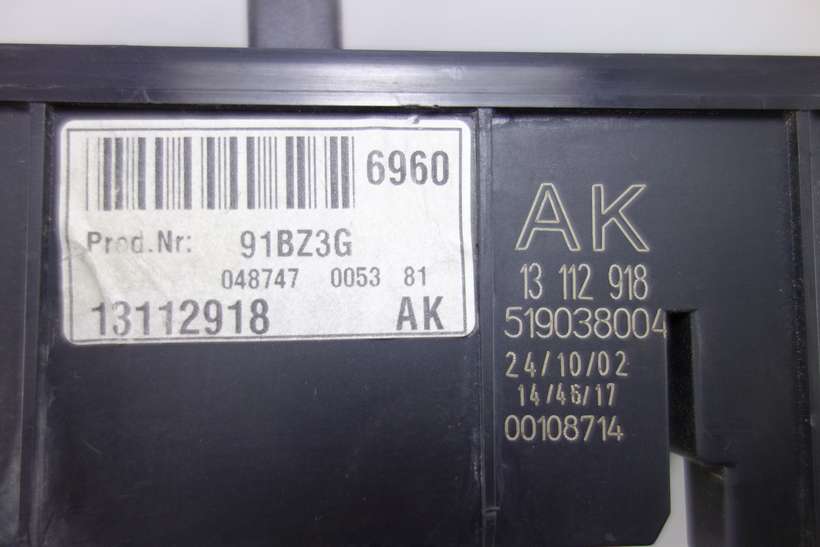 Caja de fusibles Opel Vectra 13112918 13 112 918 519038004 AK - foto 3