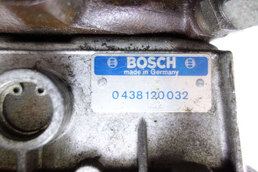 Distribuidor Mercedes W123 W116 Bosch 0438120032 0 438 120 032 0438100011 0 438 100 011 1101410590 110 141 05 90 - foto 2