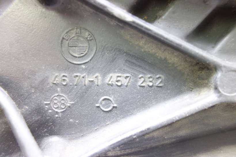 Reposapiés Suspensión Montaje BMW K100 46711454887 46.71-1454 887 46.71-1 457 232 46711457232 35211450813 35 21-1450813 - foto 3