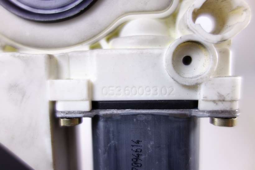 Motor de elevalunas VW Touran Golf Skoda 1K0959793C 1K0 959 793 C F005S00149 5P083740 1T095970 0536009302 053.60093.02 981621101774 981621-101/774. - foto 4