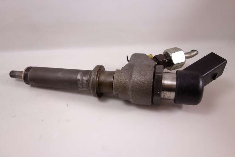 Inyector de combustible Citroen Xsara 012433960 01 243 3960 9636819380 5WS40000 5 WS 40000 - foto 1