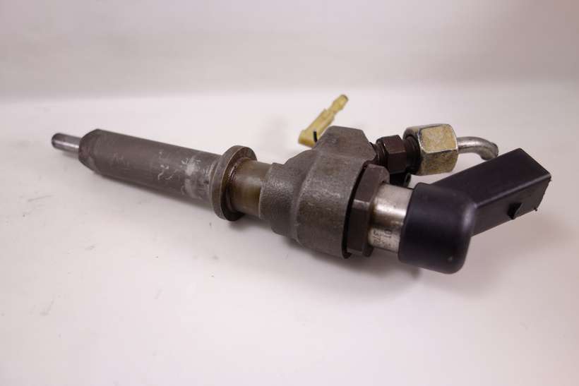 Inyector de combustible Citroen Xsara 012433740 01 243 3740 9636819380 5WS40000 5 WS 40000 - foto 1